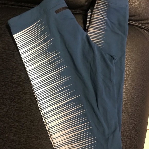 Nike Sample Reflective Running Tight Sz M - Picture 1 of 7